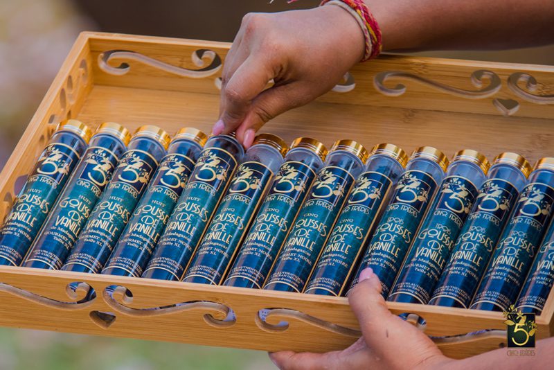 Cinq Frères, high-end vanilla and spices, are now available in Mauritius